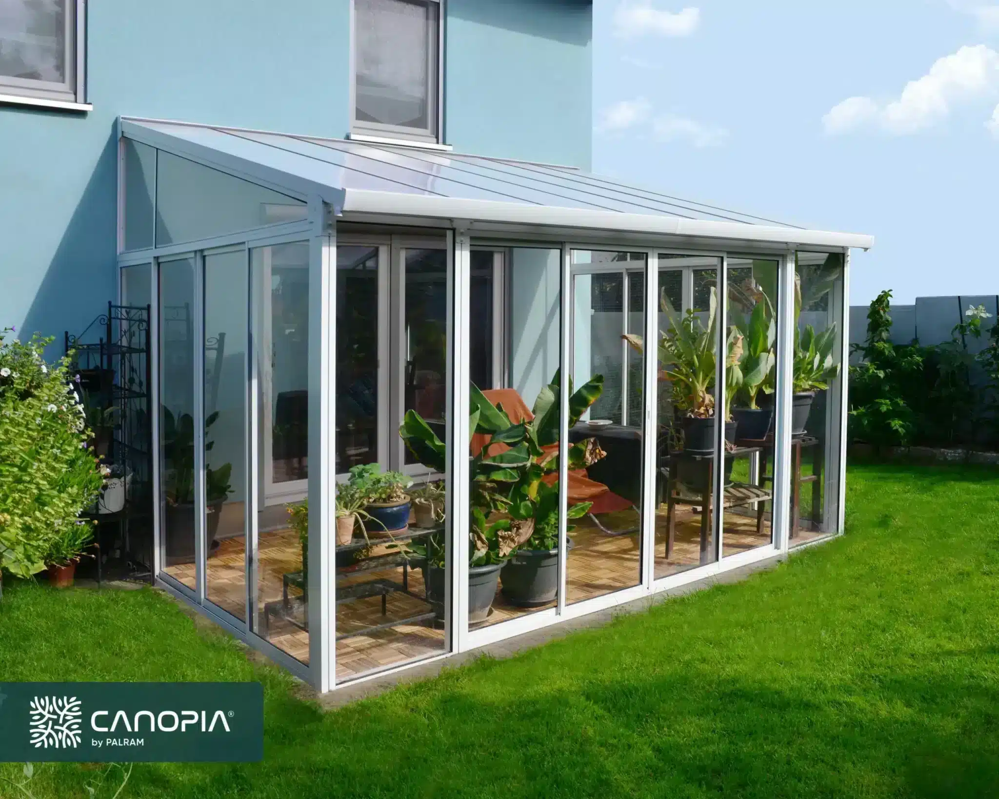 פרגולה אלומיניום סגורה SanRemo לבנה 3X4.4 עם קירוי לבן