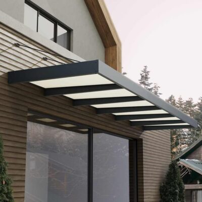 גגון Sophia XL אפור 1.4×5.7 – קירוי שקוף או לבן אופל לבחירה